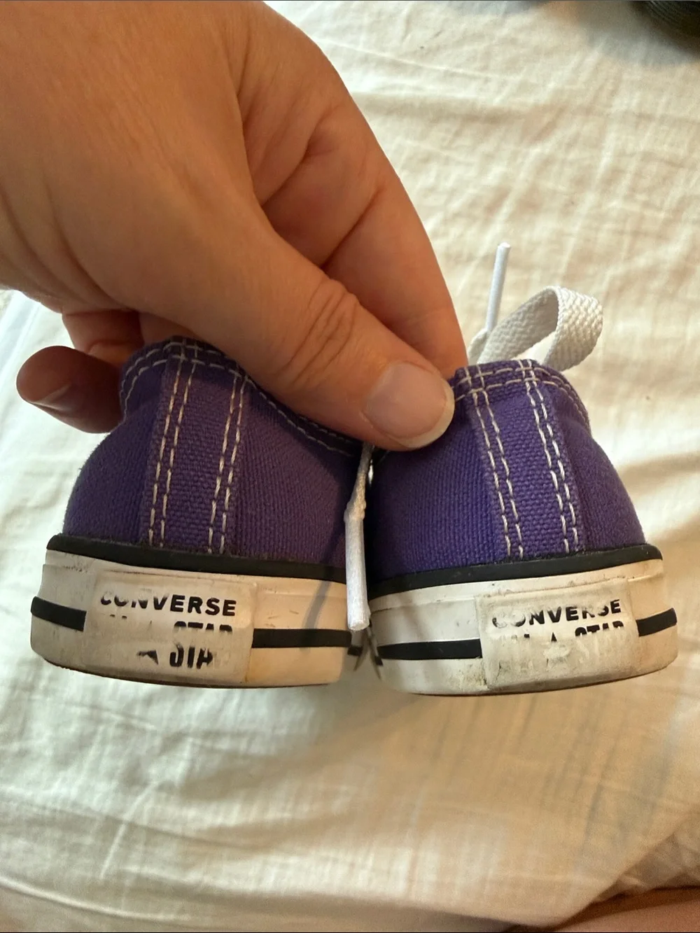 Converse classic low